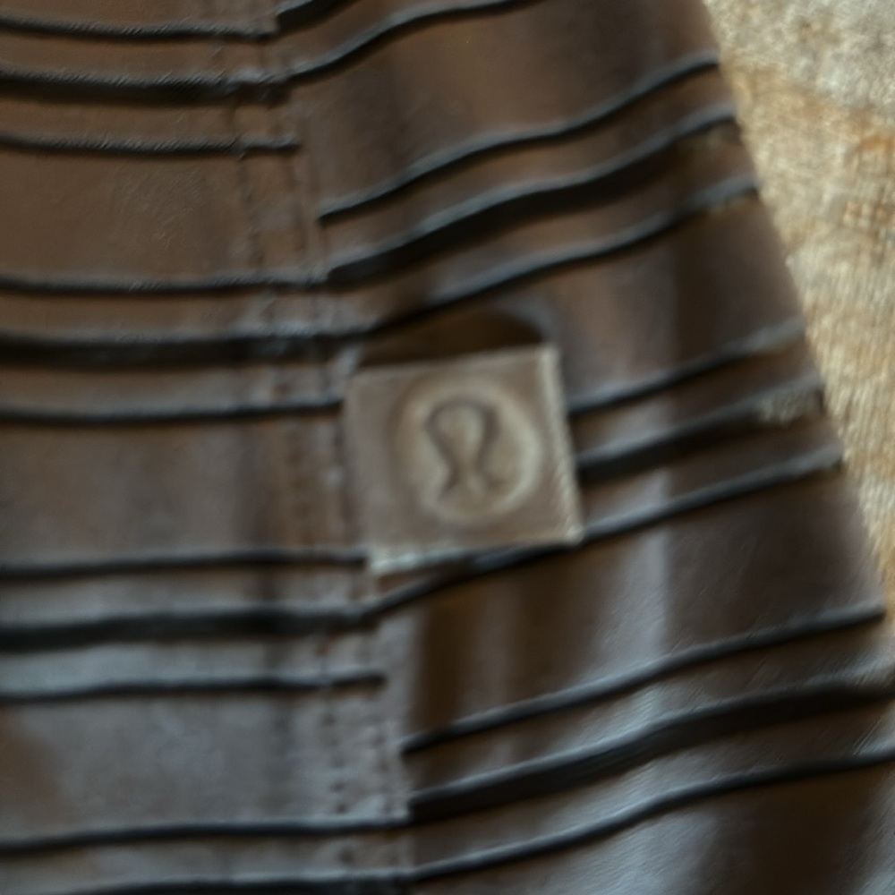 Lululemon Never Worn Really Cute!! - image 6